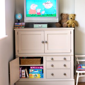 Toy cupboard made by Jali