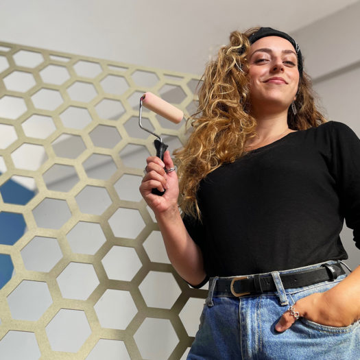 Adriana ready to paint Jali hexagon Fretwork Panel