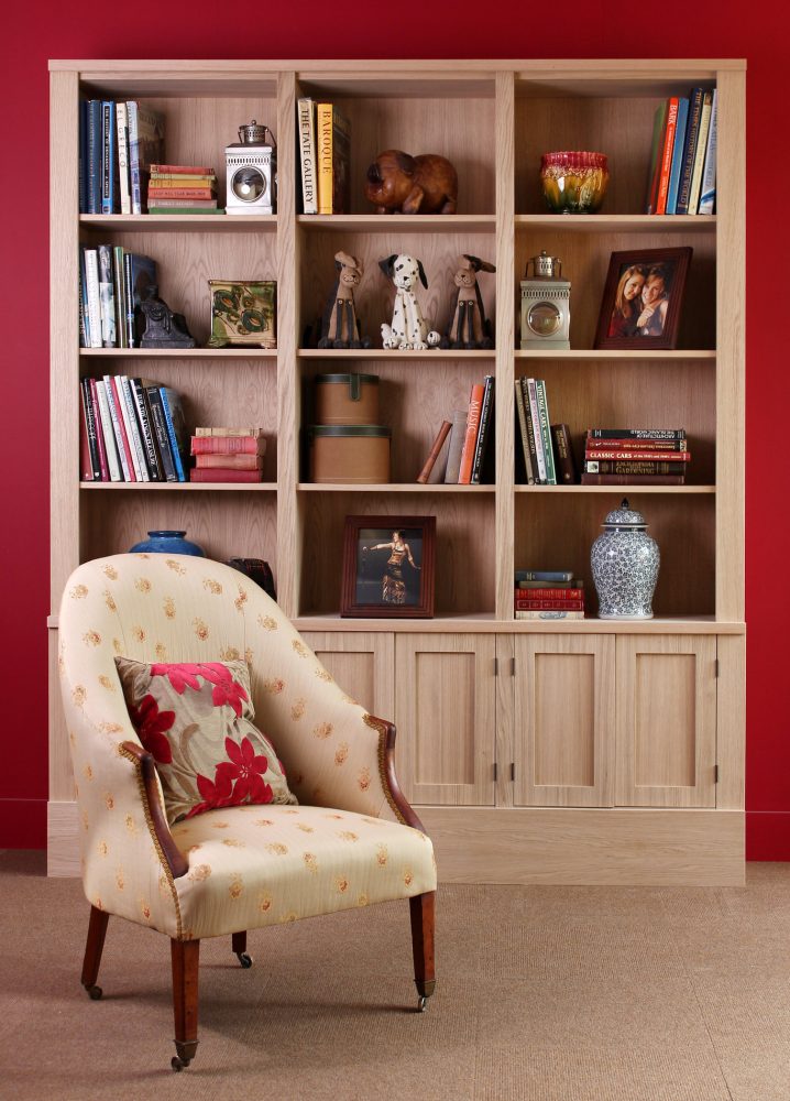 Jali made to measure oak veneer dresser with chair